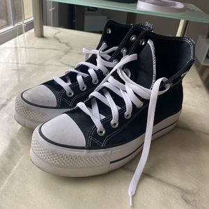 Black platform converse